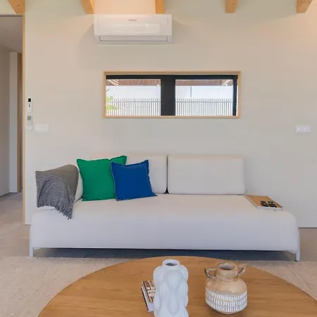 Stunning House With Pool By Lovelystay Santo Isidoro