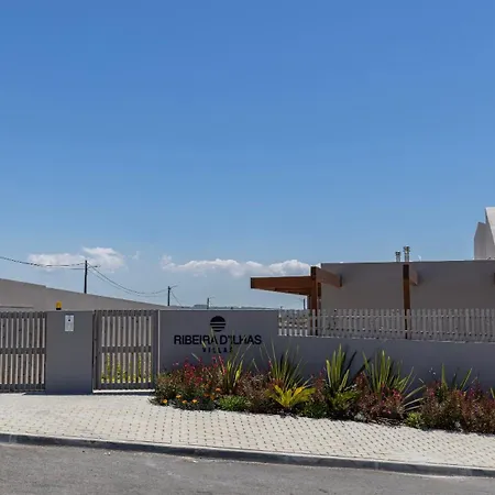 Stunning House With Pool By Lovelystay Villa