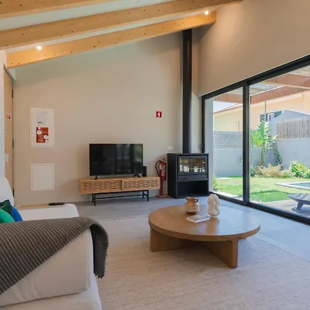 Villa Stunning House With Pool By Lovelystay Santo Isidoro