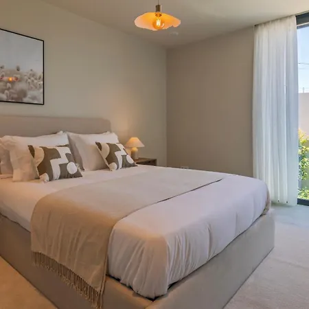 Villa Stunning House With Pool By Lovelystay Santo Isidoro