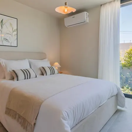 Stunning House With Pool By Lovelystay * Santo Isidoro