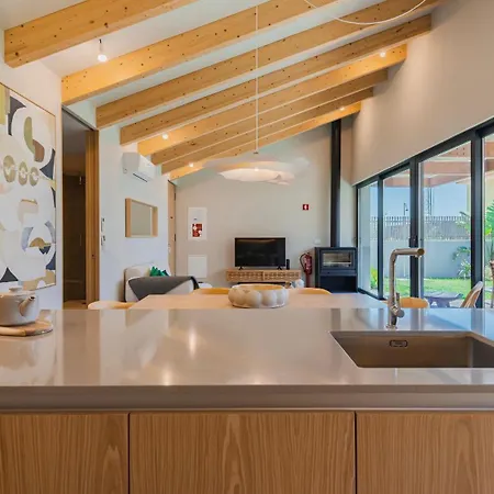 Stunning House With Pool By Lovelystay Santo Isidoro