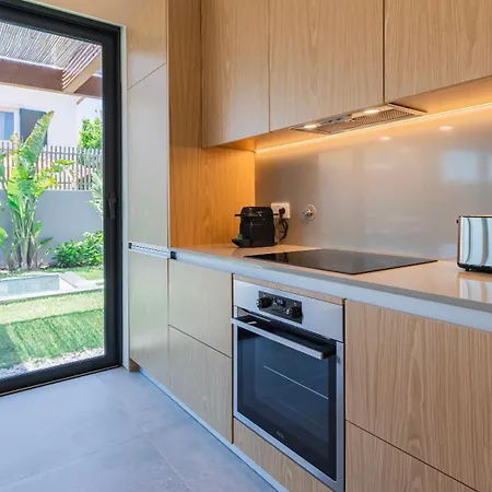 Stunning House With Pool By Lovelystay Villa *