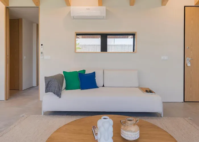 Stunning House With Pool By Lovelystay Santo Isidoro