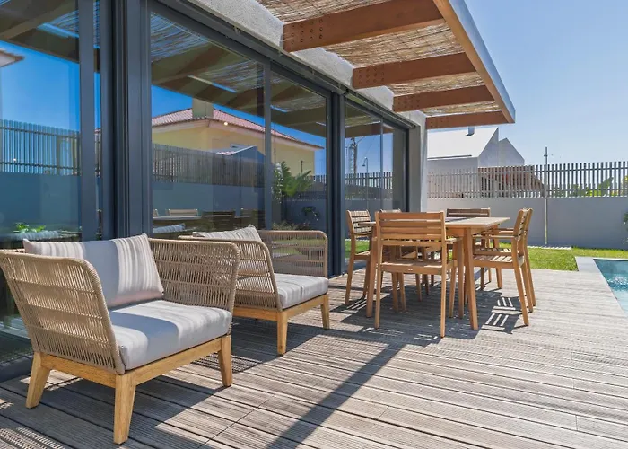 Villa Stunning House With Pool By Lovelystay *