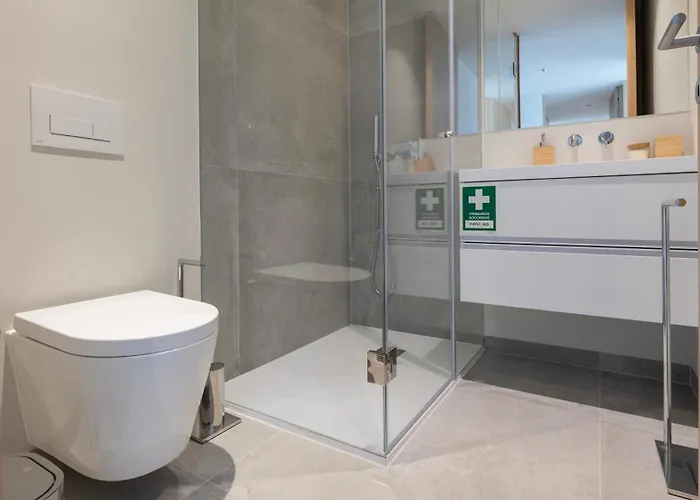 Villa Stunning House With Pool By Lovelystay *