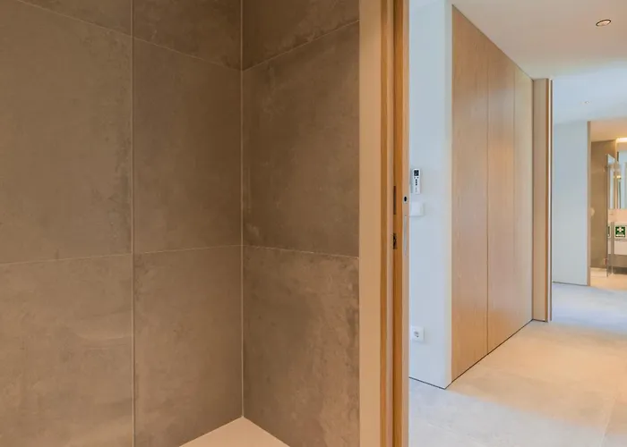 Villa Stunning House With Pool By Lovelystay